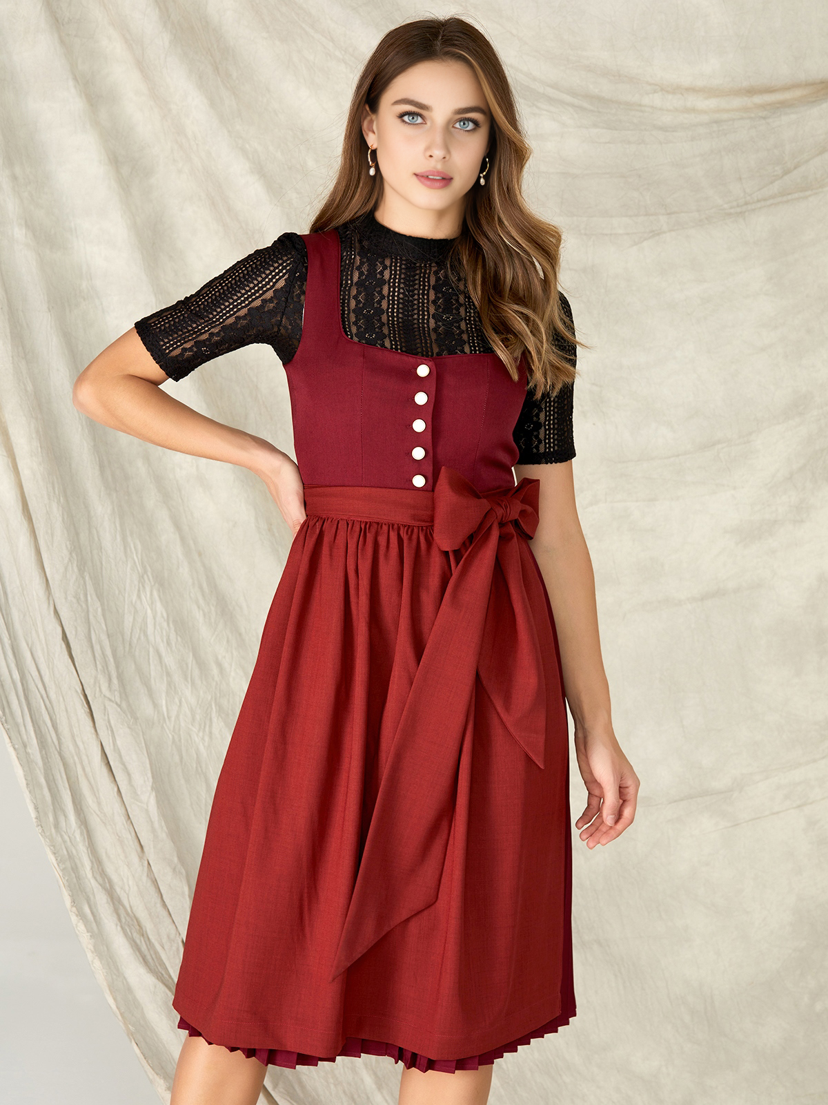 Dirndl in Rot – ein klassischer Look für jedes Fest